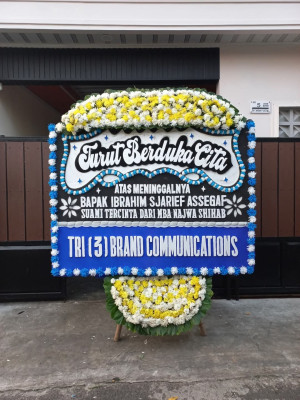 Papan Bunga Duka di Kepulauan Karimata